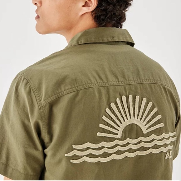 NWT AE Beach Graphic Button-Up Resort Shirt men’s size XXL - Picture 6 of 9